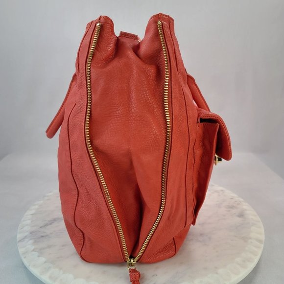 ‼️ NAME YOUR PRICE /// DONATING THU 5/11 ‼️ Vegan Leather Kelsi Dagger Bag - Picture 4 of 10